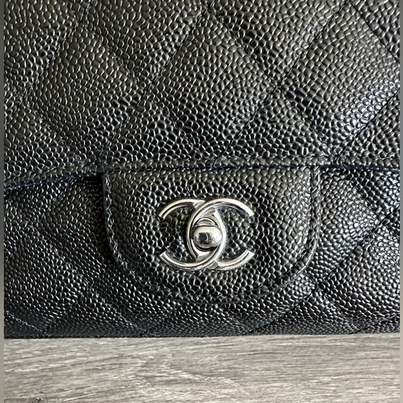 CHANEL Caviar Black Maxi Double Flap Classic Bag ( interior damage) - Picture 4 of 17